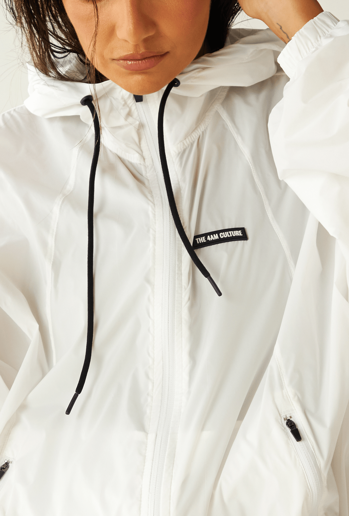 Jaqueta Windbreaker Leite de Coco