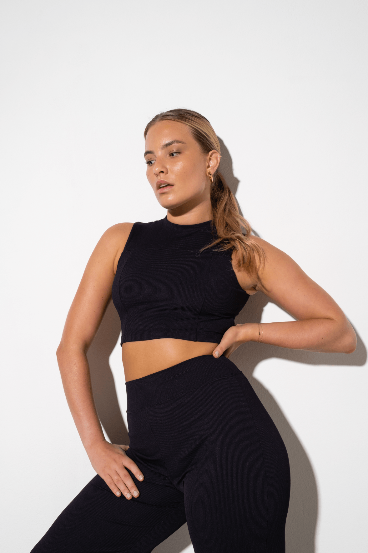 Top Cropped Ribb Black Velvet